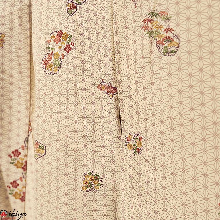 Kimono komon vintage color avorio con motivo di piante stagionali - immagine 3